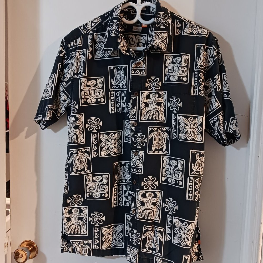 Quiksilver Men's Hawaiian Shirt medium